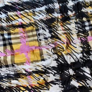 NWT Burberry Triangle Silk Neck Tie